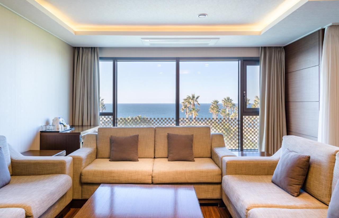 Uni Hotel Jeju Exterior foto