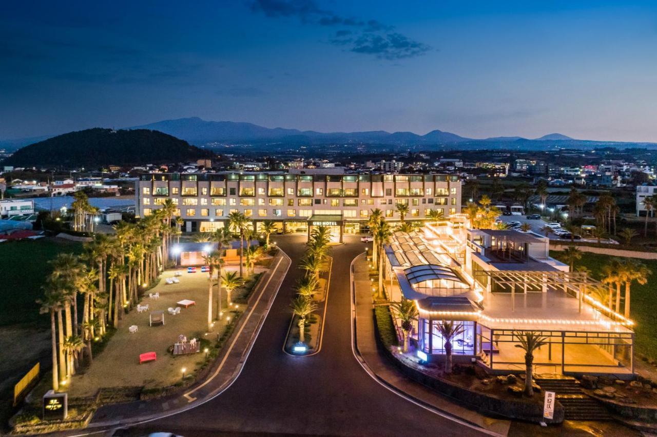 Uni Hotel Jeju Exterior foto