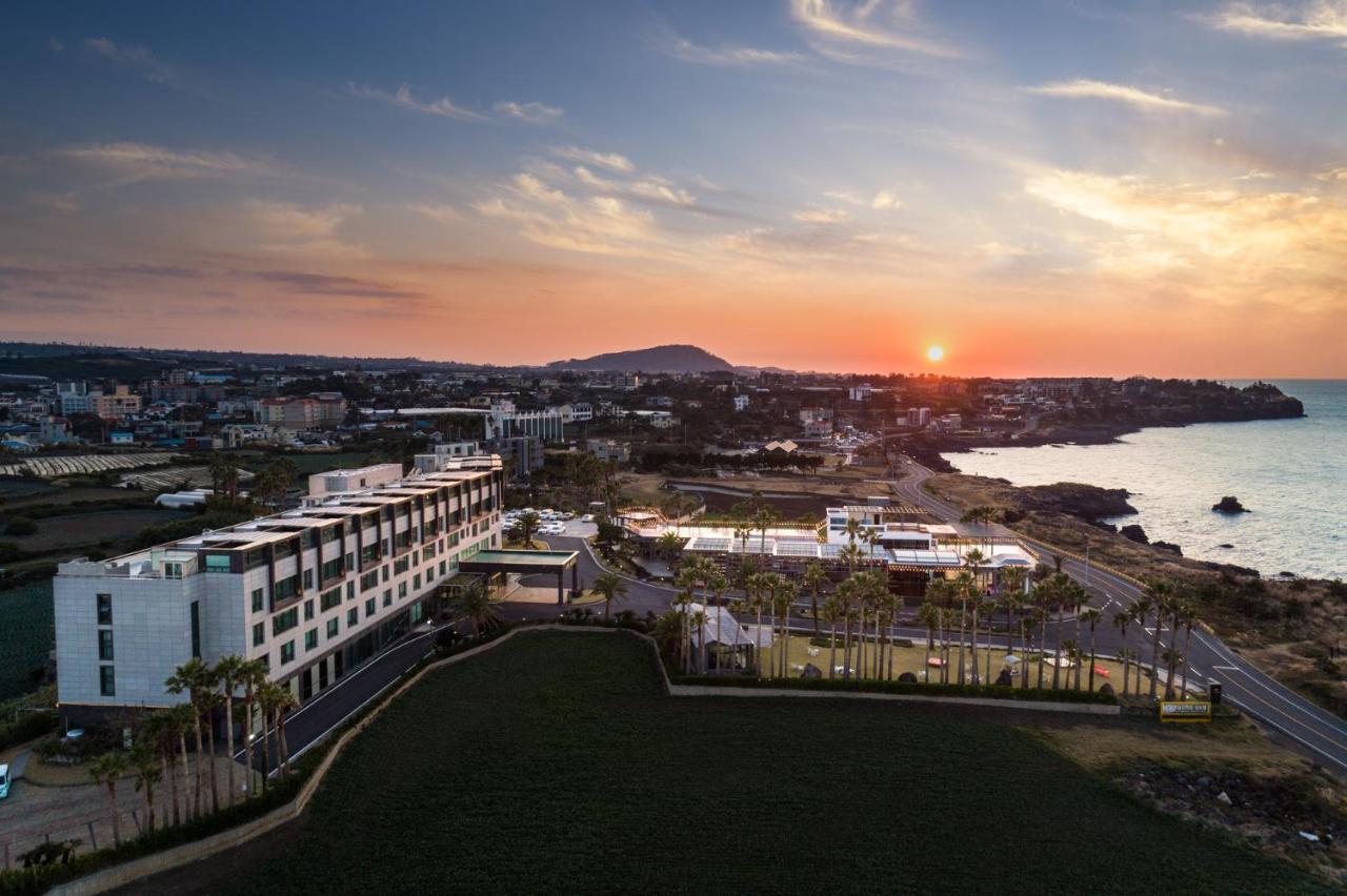 Uni Hotel Jeju Exterior foto