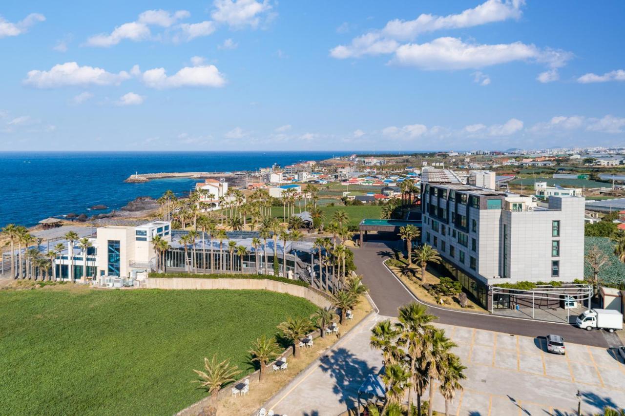 Uni Hotel Jeju Exterior foto
