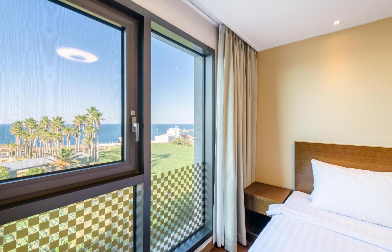 Uni Hotel Jeju Exterior foto